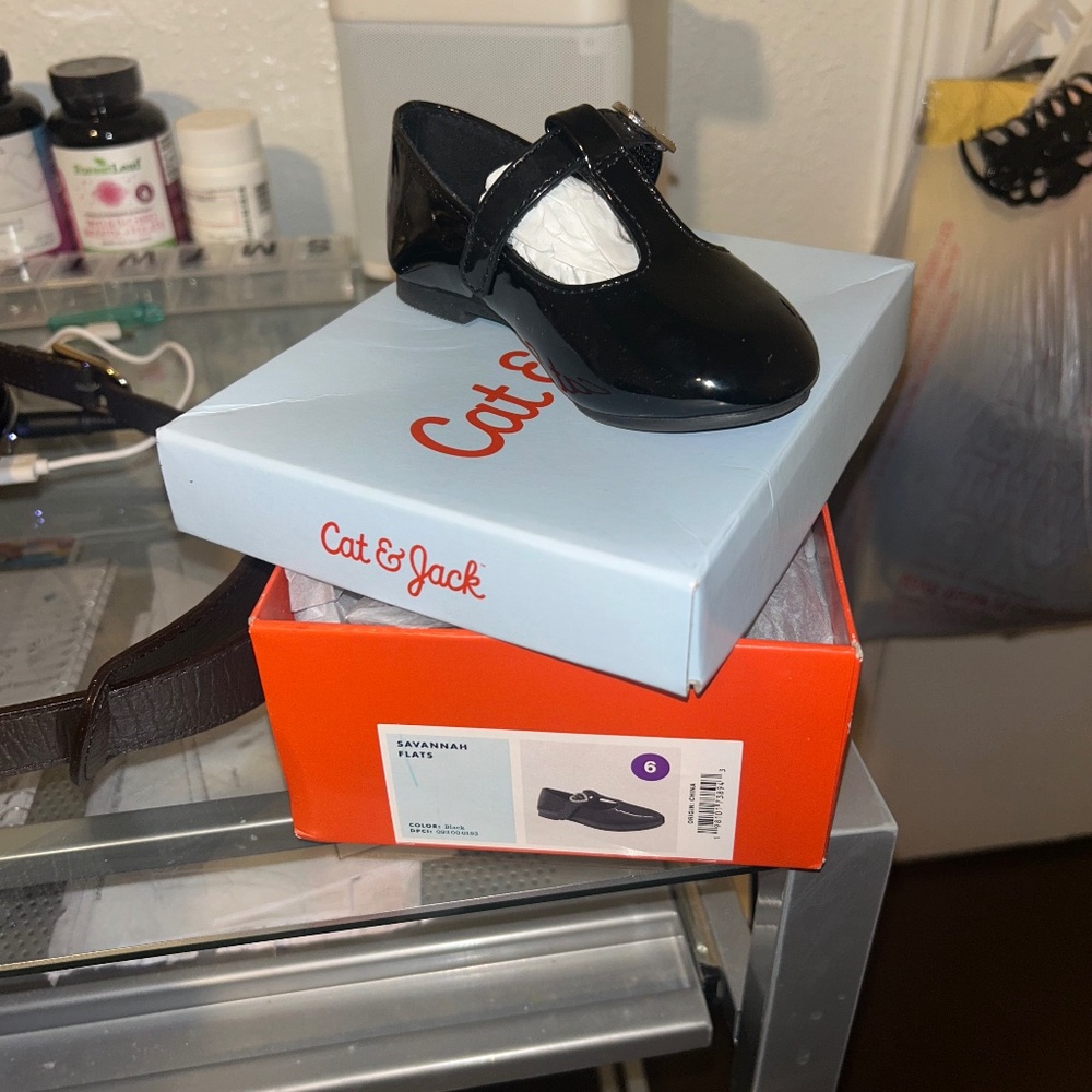 Toddler Savannah T Strap Ballet Flats - Cat & Jack™ Black